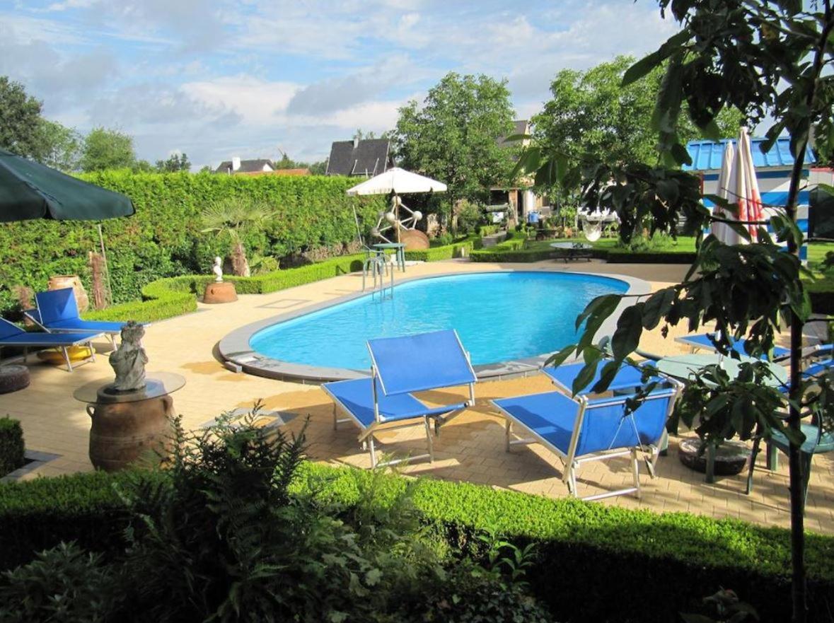 B&B Casa Roman & Vakantiewoning Voor 1 Pers Tot Max 32 Personen Zonhoven ภายนอก รูปภาพ