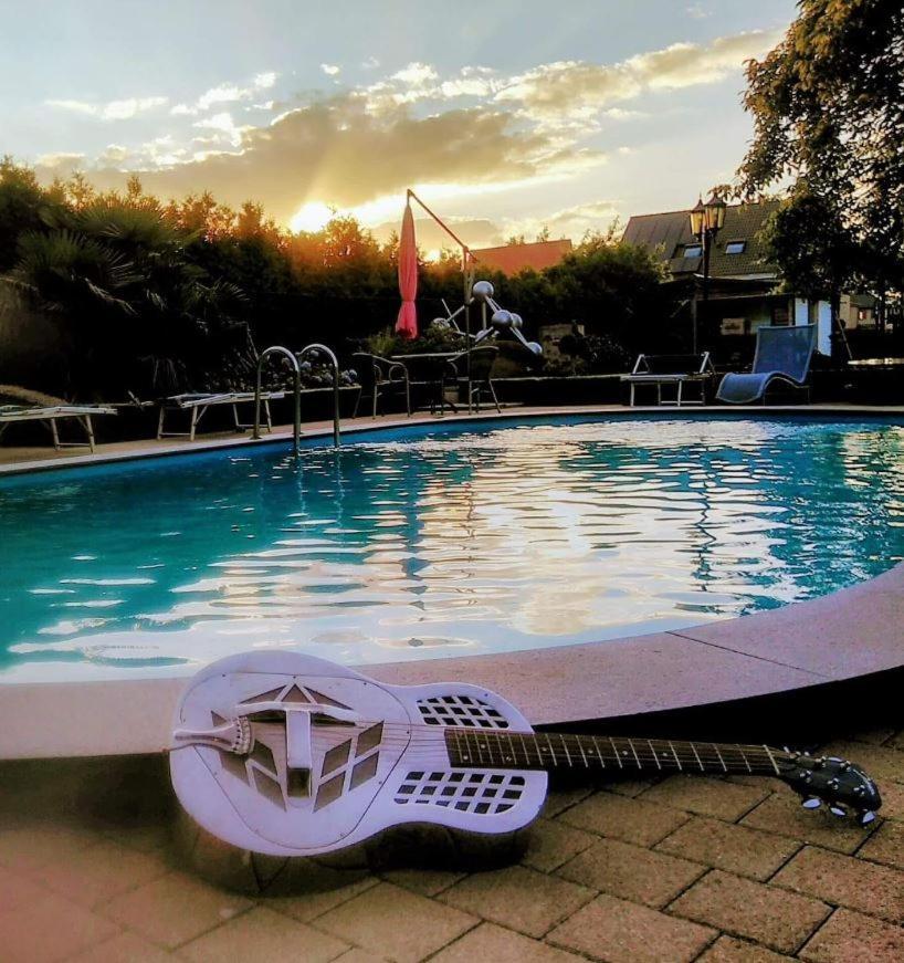 B&B Casa Roman & Vakantiewoning Voor 1 Pers Tot Max 32 Personen Zonhoven ภายนอก รูปภาพ