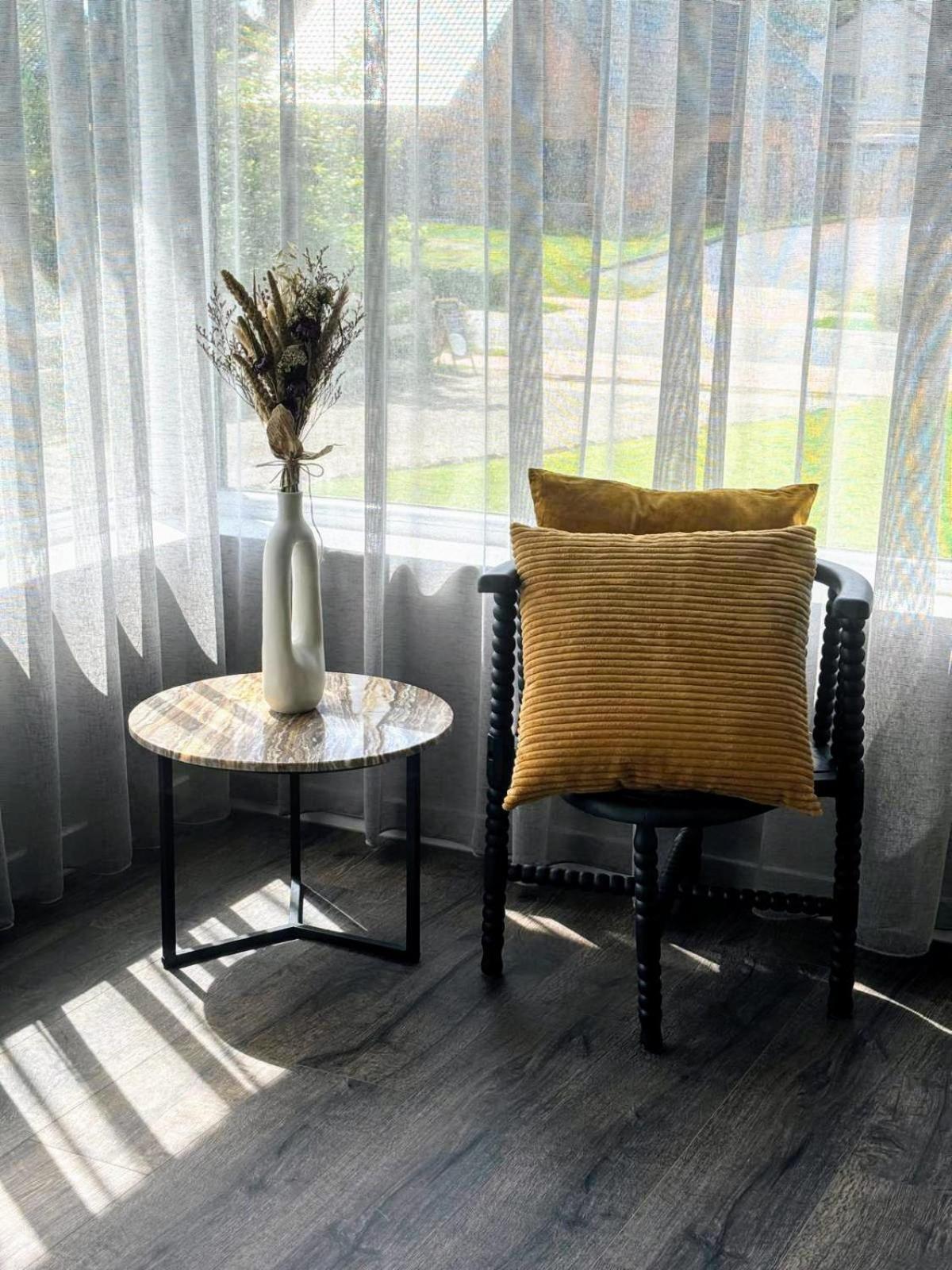 B&B Casa Roman & Vakantiewoning Voor 1 Pers Tot Max 32 Personen Zonhoven ภายนอก รูปภาพ