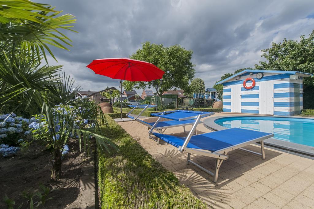 B&B Casa Roman & Vakantiewoning Voor 1 Pers Tot Max 32 Personen Zonhoven ภายนอก รูปภาพ