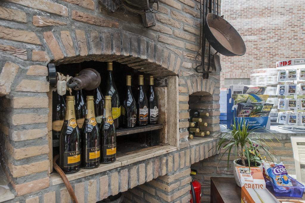 B&B Casa Roman & Vakantiewoning Voor 1 Pers Tot Max 32 Personen Zonhoven ภายนอก รูปภาพ