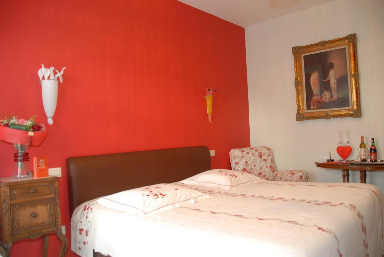B&B Casa Roman & Vakantiewoning Voor 1 Pers Tot Max 32 Personen Zonhoven ภายนอก รูปภาพ